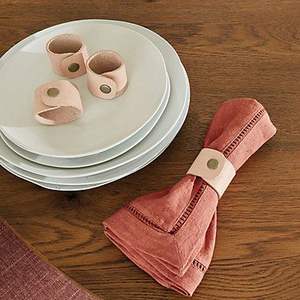 Ronds de serviette en cuir fabriqués à la main, adaptés aux élégants dîners d'hiver en famille et au style de table haut de gamme - Product Image 3