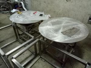 Machine de remplissage de bouteilles automatique à servo-commande industrielle très demandée pour l'huile comestible, l'huile lubrifiante, le sirop, disponible à la vente - Product Image 4