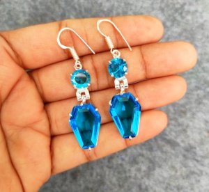 ต่างหูทรงโลงศพประดับโทแพซสีน้ำเงิน ชุบทอง 18K ทำมือ สไตล์โบฮีเมียน ประดับมุก ดีไซน์ทันสมัย เหมาะสำหรับงานแต่งงาน - Product Image 6