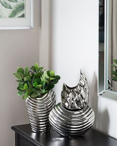 Vase en métal de créateur artisanal tendance monde mode décor à la maison Table Arrangement de fleurs décor vase à fleurs en métal Zahid exportations - Product Image 2