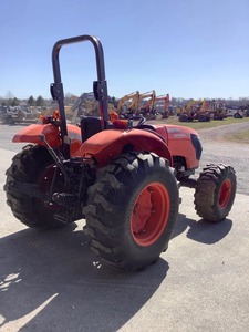 Tractor Agrícola Kubota M5660SUHD con Motor Diésel de 65HP, 4WD, Transmisión por Engranajes y Funciones Multifuncionales - Product Image 5