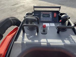 รถตักล้อยาง Kubota SCL1000 แบบตีนตะขาบ พร้อมบุ้งกี๋ บรรทุกได้ 2 ตัน - Product Image 4