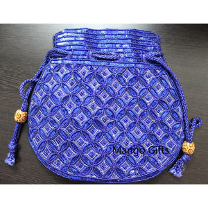 กระเป๋าปอทลีงานฝีมือสีน้ำเงินสวยงามสไตล์อินเดียประดับเลื่อม - Product Image 1