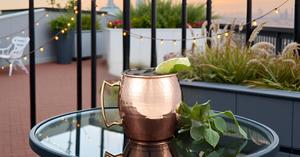 Mule de Moscou en cuivre martelé fait à la main Capacité de 16 onces avec poignée en laiton Design élégant pour tasses cadeaux - Product Image 2