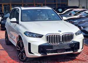 บีเอ็มดับเบิลยู เอ็กซ์3 xDRIVE40i M SPORT AWD ปี 2025 ใหม่เอี่ยม 300-399 แรงม้า เครื่องยนต์ 6 สูบ ยูโร 6 5 ที่นั่ง เกียร์อัตโนมัติ - Product Image 5