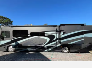 รถบ้านมือสองปี 2022 2023 2020 ราคาประหยัด Fleetwood Pace Arrow RV ขนาด 40 ฟุต รถบ้านเคลื่อนที่ มีสีสันให้เลือกตามสั่ง ไมล์น้อย - Product Image 2