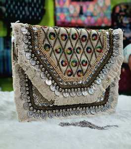 Bolso bandolera bohemio Vintage único con arte textil indio tradicional y cierre de cremallera para carteras de tarjetas, almacenamiento de maquillaje, uso diario - Product Image 3