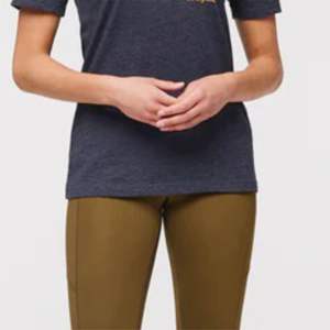 Camiseta clásica de algodón OEM personalizada para mujer-Tela suave transpirable disponible en varios colores - Product Image 6