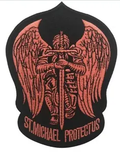 Etiquetas de logotipo 3D de goma de diseño personalizado Parches de goma con letras en relieve de Pvc Alfabeto Toalla Ropa Parches de Pvc Logotipo personalizado - Product Image 1