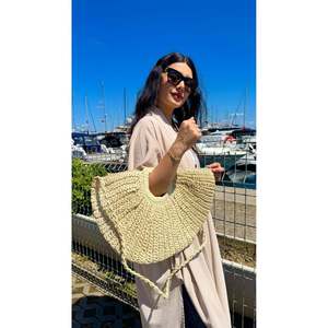 Sac en paille beige tricoté à la main 22x47 cm CNT1052 - 1017-beige - Product Image 2