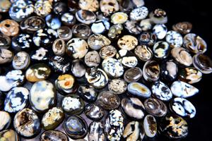 หินอัญมณีทรงหลวมรูปวงรีหินโมราโมราเจียระไนแบบเรียบของ Sulemani จากธรรมชาติ - Product Image 3