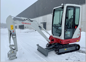 Excavadora de cadenas Takeuchi TB216 con motor diésel, cabina abierta ROPS, cucharón de enganche rápido, alta potencia de excavación, 5 toneladas, para uso agrícola y de construcción - Product Image 5