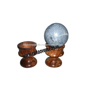 Porta Esferas Decorativos de Madera Hechos a Mano con Bola Colorida, Perfectos para el Hogar, Hoteles y Oficinas, de un Proveedor Confiable - Product Image 1