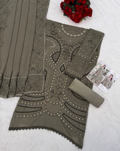 Traje de Diseñador Pakistaní con Bordado de Lentejuelas para Eid o Festividades y Eventos Especiales, Proveedor Indio, para Compras al por Mayor - Product Image 4
