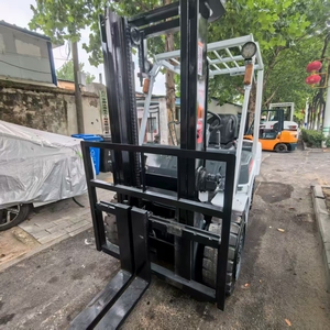 Montacargas TCM N35 Modelo 3.5 Toneladas con Motor de Caja de Cambios, Altura de Elevación de 4.5m, Bien Mantenido para Almacén, Distribución Minorista - Product Image 3