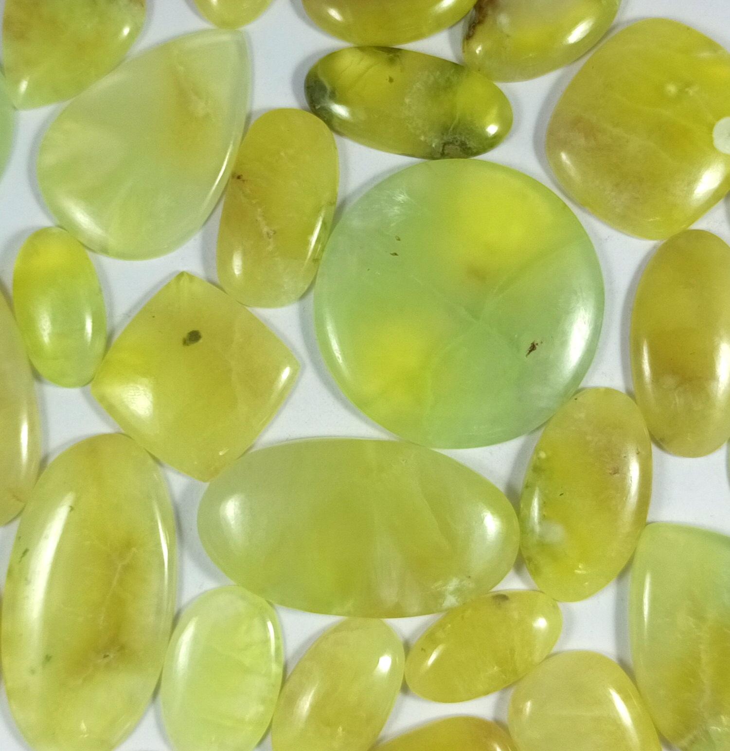 สีเหลือง