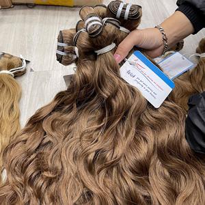 Cheveux naturels ondulés avec diverses couleurs, trame de cheveux doublement tirée, cheveux humains vietnamiens de haute qualité, extensions de cheveux prêtes à être expédiées - Product Image 2