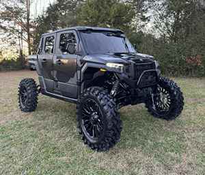 Polaris Xpedition 1000 XP Crew Northstar Ultimate 2025 - Product Image 2