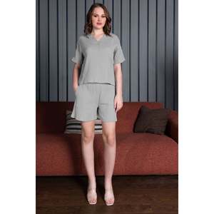 Conjunto de Blusa y Pantalón Corto de Muselina para Mujer, Cuello Redondo, Diseño en V, Color Gris - Product Image 2