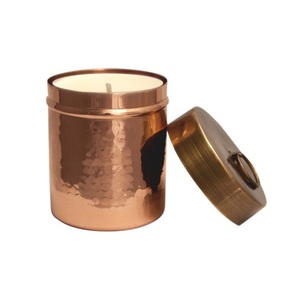 Pot de bougie décoratif martelé de luxe avec couvercle en métal Vente en gros pot de bougie en métal le plus vendu. - Product Image 3