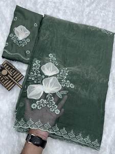 Haga que cada momento sea especial con nuestra elegante tela de seda de cristal con estampado de flores y bordes, Sari elegante para fiesta y boda - Product Image 6