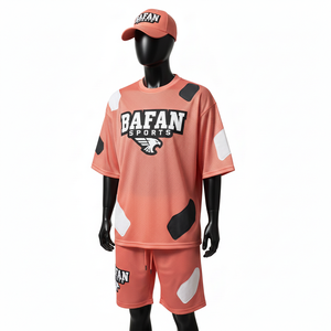 Ensemble de shorts de football pour hommes en polyester premium, tissu respirant en mesh avec empiècements contrastés, logo personnalisé par sublimation pour ensemble de shorts homme - Product Image 4