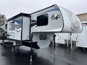 Camper emergente de fibra de vidrio duradero con inodoro Camper todoterreno para exteriores para uso en vehículos o automóviles de EE. UU. Europa - Product Image 2