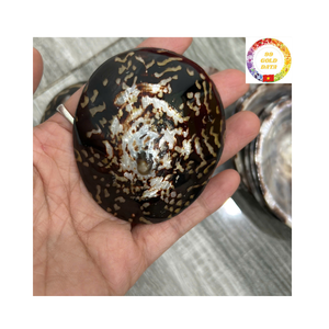 Copa de vino de concha hecha a mano para servir Martini elegante y ceremonia de boda de lujo en el océano - Product Image 1