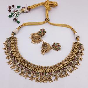 Ensemble de collier de créateur classique de haute qualité avec finition dorée avec boucles d'oreilles pour la collection de vêtements de mariage pour femmes et filles - Product Image 1