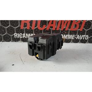 กล่องฟิวส์เปอโยต์ 2008 ซีรีส์ (19>) 9806192580 เบนซิน - Product Image 5