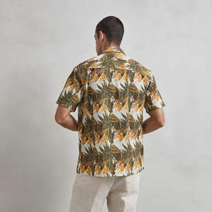 Nueva Colección Primavera Verano FY26, Camisa de Hombre 100% Algodón 120gsm, Diseño Vintage con Estampado Digital, Venta al Por Mayor para el Mercado Europeo - Product Image 3