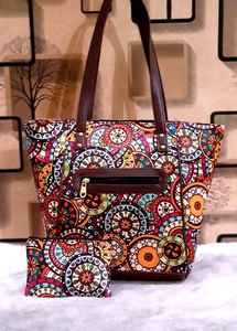 Sac à main pour femme, design traditionnel, meilleur design, sac à main pour maman, nouveau modèle 2025, sac à main imprimé tendance, produit en gros, fait main, personnalisé - Product Image 2