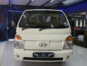 รถยนต์มือสองคุณภาพดีราคาประหยัด ปี 2009 ฮุนได เอช1-00 แบคกี้ 2.6i ดี ดรอปไซด์ พวงมาลัยขวา - Product Image 3