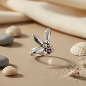 Anillo de Plata 925 con Flor y Amatista para Mujer, Elegante Idea de Regalo de Joyería - Product Image 2