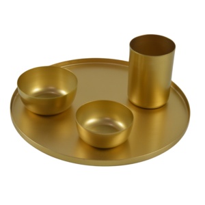 Service de table traditionnel indien Bhojan Thal en laiton avec finition dorée Assiette de service design en métal en laiton à bas prix - Product Image 5