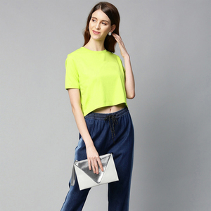 Fabricante al por mayor Mujeres Crop Tops Ligero Streetwear CropTops Logotipo personalizado Impresión Disponible Tops de las mujeres - Product Image 6