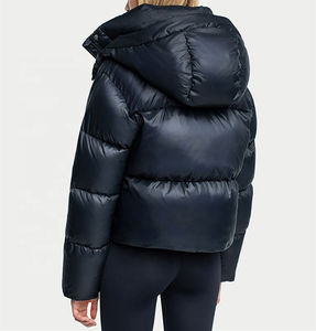 Veste d'hiver oversize pour femme avec fermeture éclair, logo personnalisé, rembourrage gonflé, imperméable, coupe-vent, en toile, avec rembourrage matelassé, unie - Product Image 3