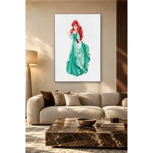 Fida Ariel en robe verte sur fond blanc, impression sur toile - Product Image 1