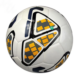 Ballon de football thermocollé de haute qualité, confortable, respirant, personnalisable (couleur et design), idéal pour l'entraînement et les matchs - Product Image 1