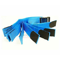 Nouveau Design Universel Bleu Rouge Coloré Nylon Anti-Chute Fermeture Élastique Football Formation Brassard Football Équipe Capitaine Brassard