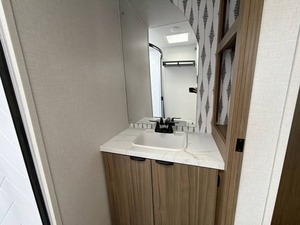 Nouvelle caravane 2026 F-o-r-e-s-t R-i-v-e-r Wildwood 27RK prête à la vente, caravane de camping à vendre pour le camping - Product Image 2