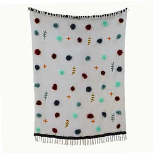 ผ้าห่มปอมปอมผ้าฝ้ายปักมือ - Product Image 6