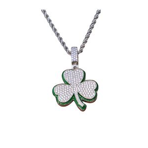 จี้เพชรโมอิสสีเงิน S925ดีไซน์รูปดอกโคลเวอร์นำโชคเครื่องประดับทันสมัยสำหรับสวมใส่ในชีวิตประจำวัน - Product Image 3