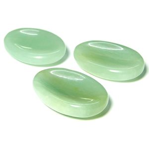 Pierres de paume et de pouce en aventurine verte-Cristaux de guérison fabriqués à la main pour l'équilibre, l'abondance et le calme - Product Image 4