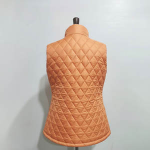 Gilet matelassé coupe-vent personnalisé pour homme, col montant de haute qualité, gilet matelassé d'hiver sans manches pour homme - Product Image 4