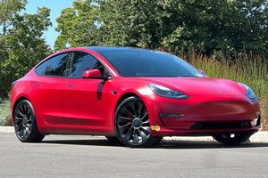 Segunda mano Clean 2021 Tesl-a Model 3 Performance AWD eléctrico - Product Image 3