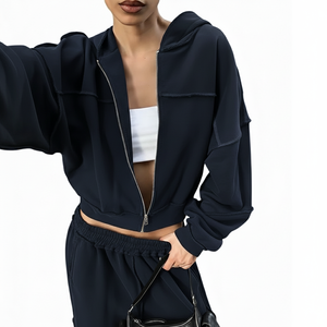 Dernier design, survêtement décontracté pour femme avec logo personnalisé, qualité supérieure, 100% coton, coupe ample, hauts à fermeture éclair, ensemble assorti uni - Product Image 2