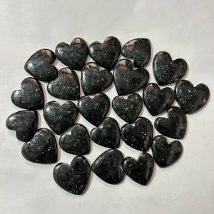 Nuummite Crystal Heart Palm Pebbles Piedras para la ansiedad Alivio del estrés Masaje Grado AAA Piedra preciosa curativa original Corazón de ágata - Product Image 1