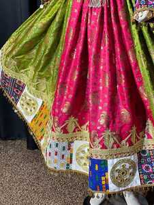 ชุดเดรสอัฟกันของผู้หญิงชุดเดรส kuchi อัฟกานิสถานแนววินเทจทำด้วยมือผู้ผลิตระดับมืออาชีพ - Product Image 3