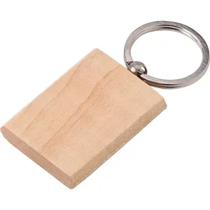 Portachiavi in Legno Personalizzati Shania, Gadget Unici e Su Misura - Product Image 1